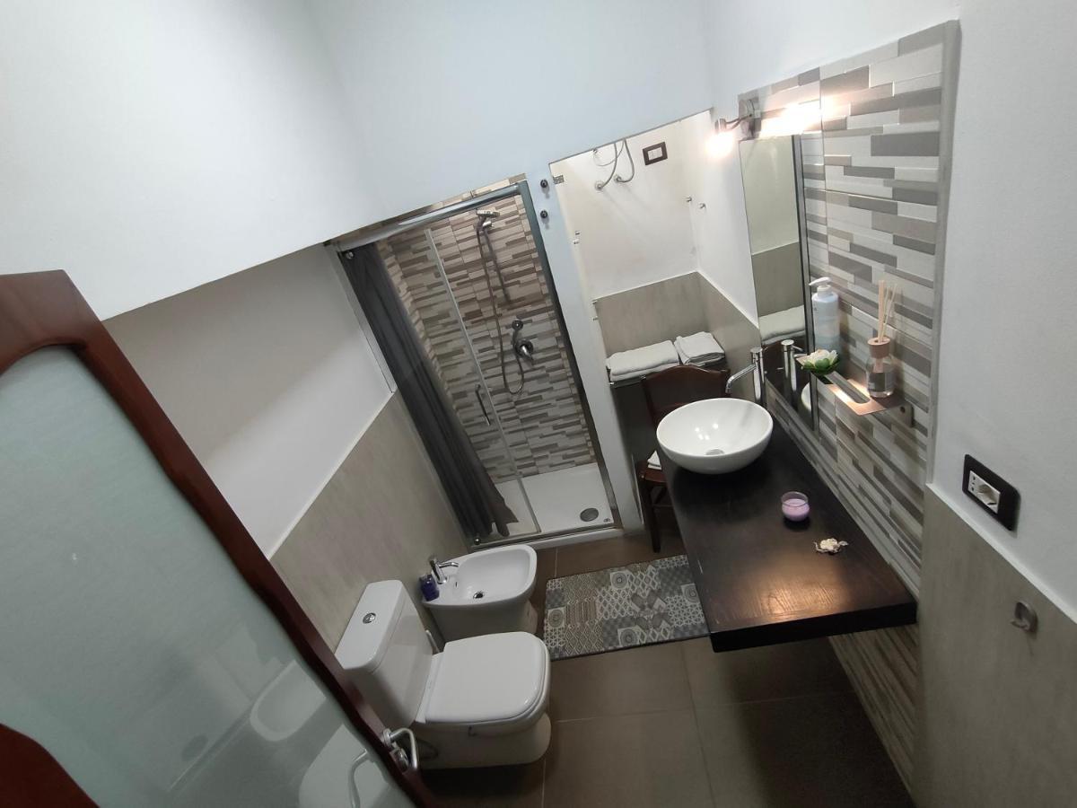Arco Del Vescovo 1 Hotel Acireale Bagian luar foto